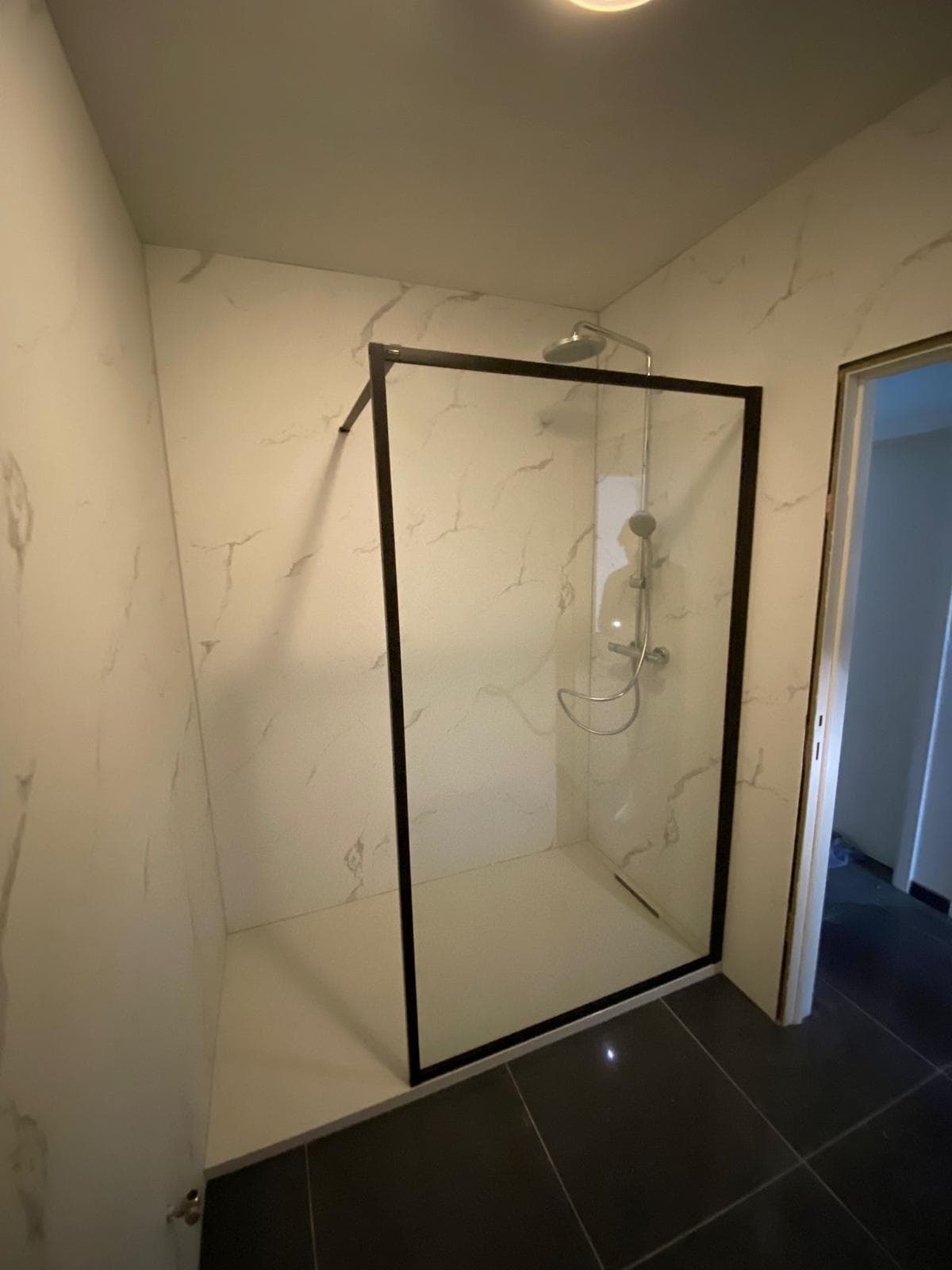 Badkamerrenovatie door WoPa Construction